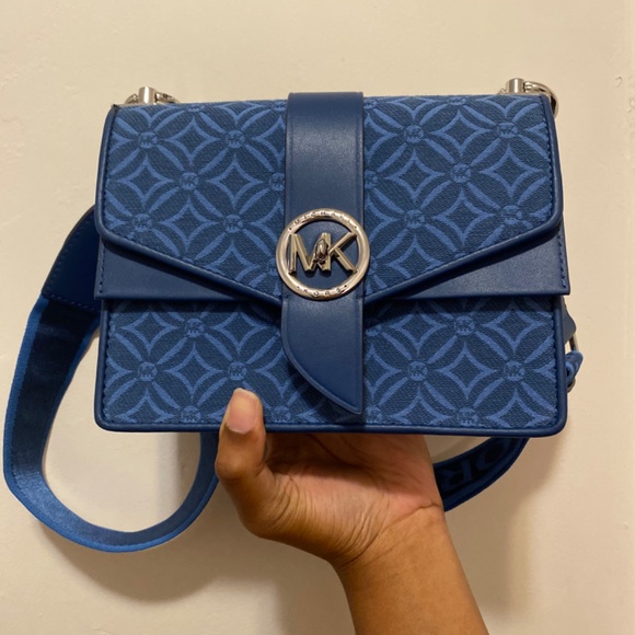 Michael Kors Greenwich Convertible Crossbody Bag - Picture 2 of 2